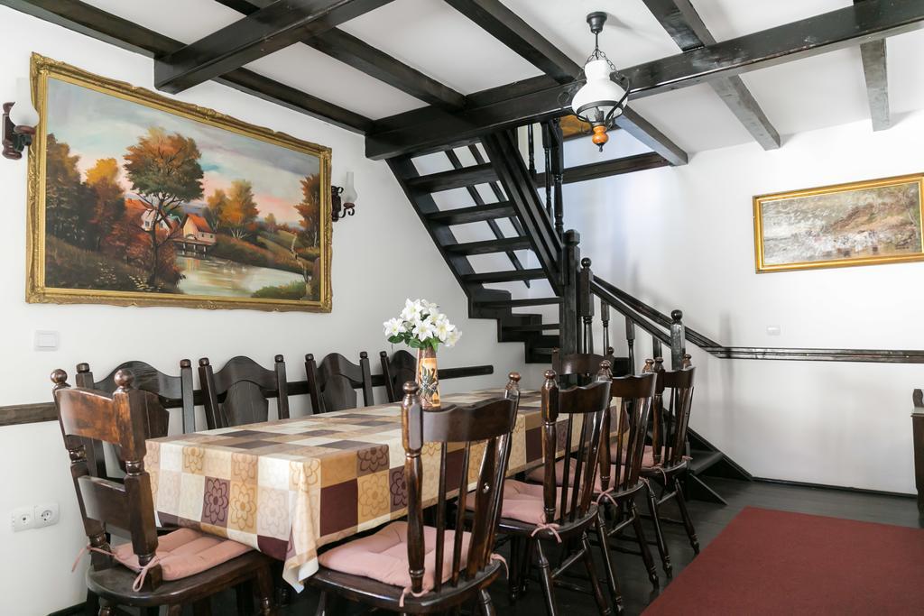 Casa Cu Cerdac Hotell Sighişoara Exteriör bild