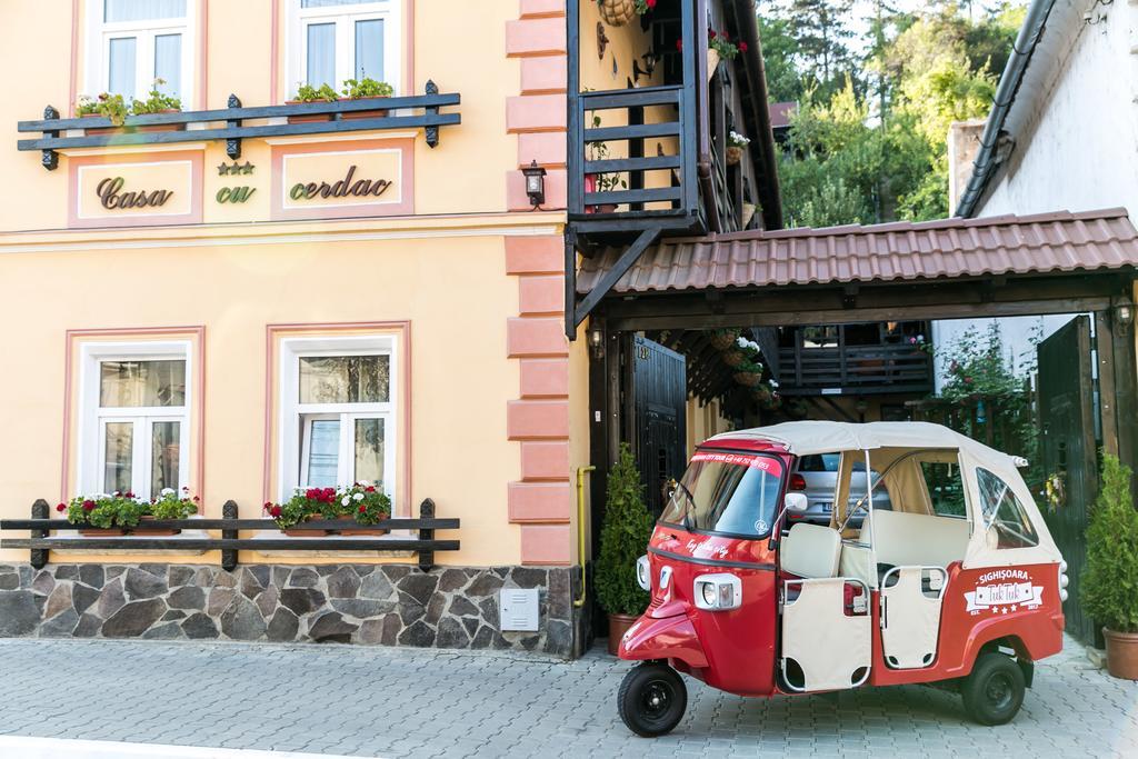 Casa Cu Cerdac Hotell Sighişoara Exteriör bild